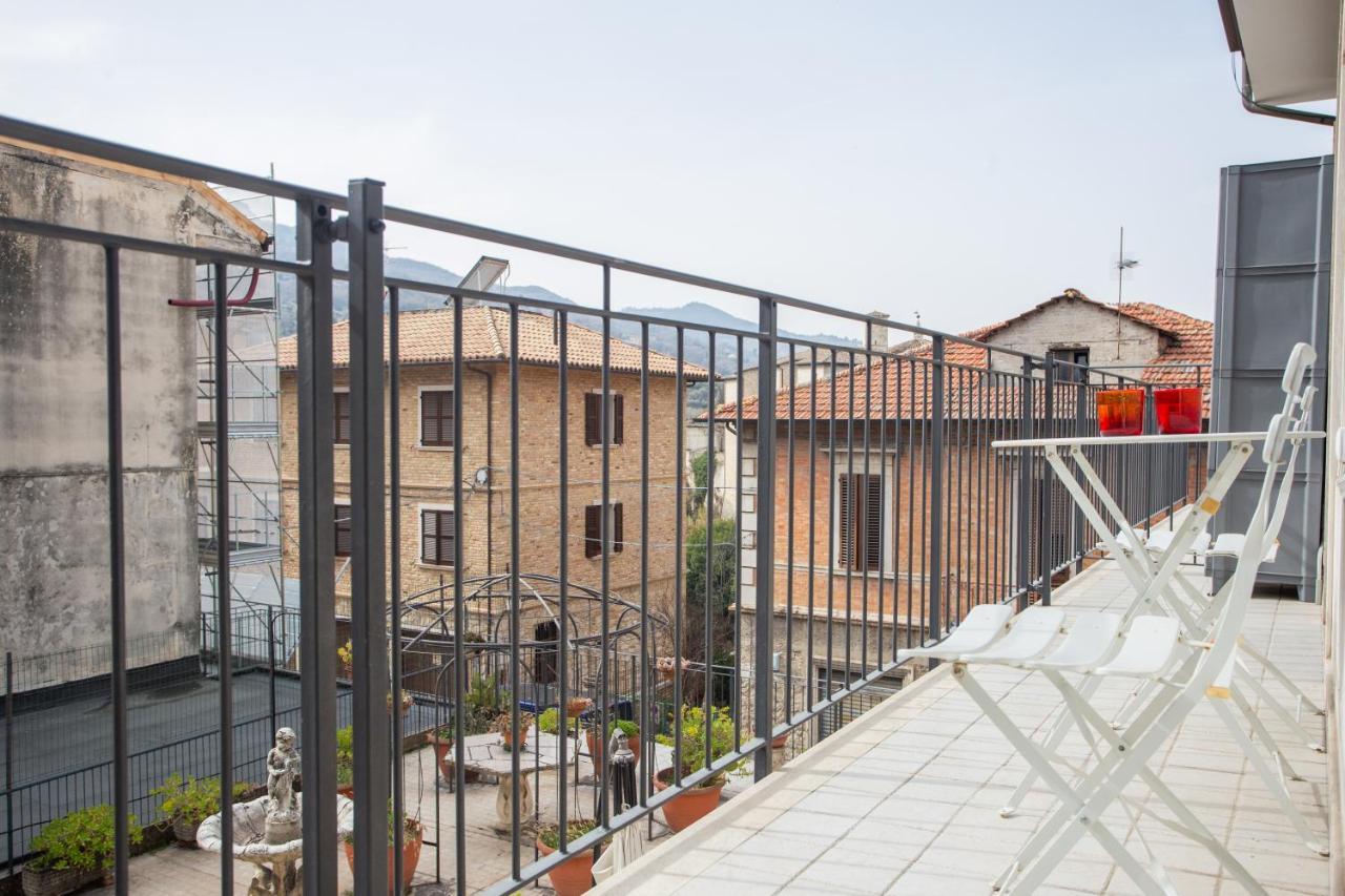Appartamento Cecco D'Ascoli Ascoli Piceno Exterior foto